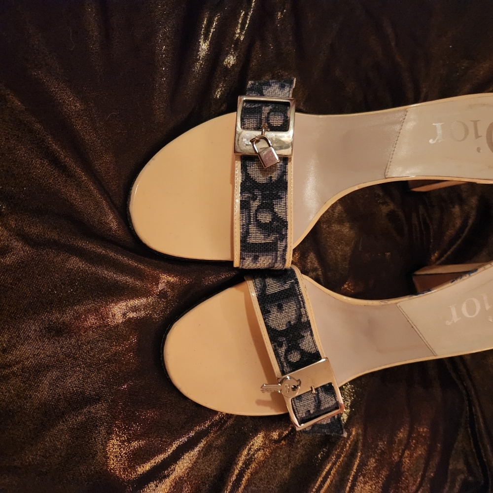 Dior vintage signature lock & key sandal.